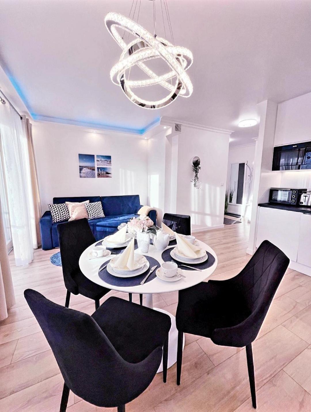 Apartamenty Bryza - Kwartal Rozy Wiatrow - Garaz Swinoujscie Exterior photo